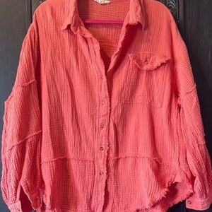 New Easel Cotton Gauze Loose Fit Button Down Shirt Coral size Small Raw Hem
